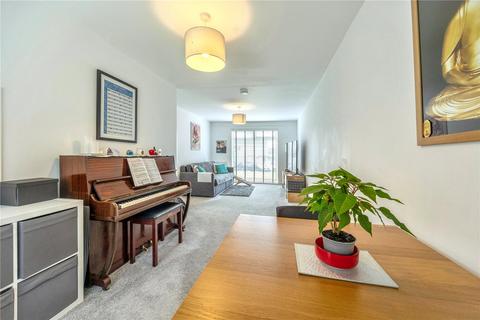 3 bedroom end of terrace house for sale, Peacocktail Close, Edinburgh EH15