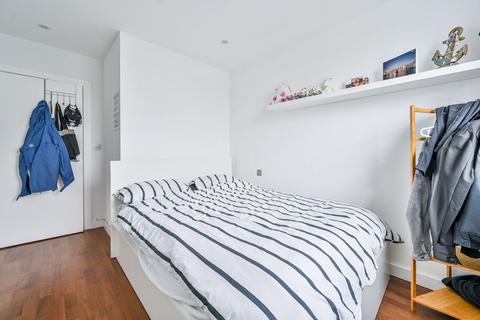 2 bedroom flat to rent, Wharf Street, Greenwich, London, SE8