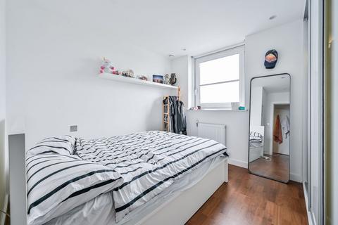 2 bedroom flat to rent, Wharf Street, Greenwich, London, SE8