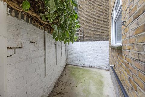 2 bedroom flat to rent, Filmer Road, Fulham, SW6