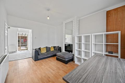 2 bedroom terraced house for sale, Mellitus Street, London