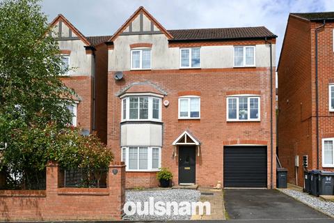 4 bedroom detached house to rent, Ley Hill Farm Road, Northfield, Birmingham, B31