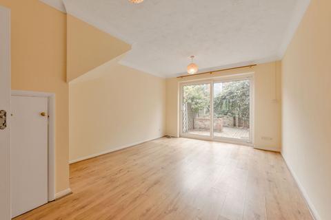 Boston Manor Road, Brentford, TW8