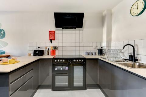 8 bedroom house to rent, Mackie Road, Bristol BS34