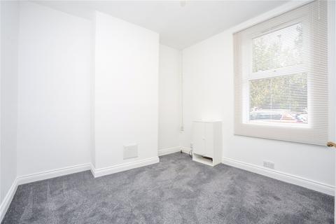 2 bedroom terraced house to rent, Stroud Road, Gloucester, Gloucestershire, GL1