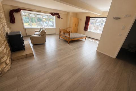 undefined, Churchend, Stonehouse GL10
