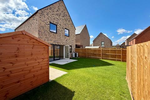 3 bedroom detached house for sale, Marleigh Park, Newmarket Road, Cambridge, CB5