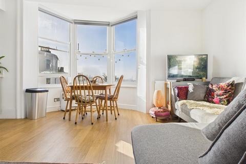 1 bedroom flat to rent, Norfolk Square, Brighton