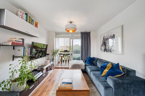 2 bedroom flat to rent, Stockwell Road, Stockwell, London, SW9