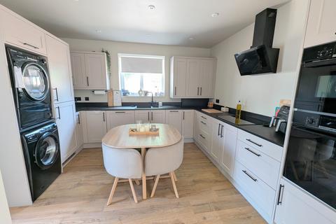 3 bedroom semi-detached house for sale, Glantwrch, Ystalyfera, Neath Port Talbot.