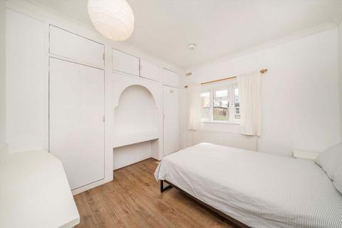 undefined, Villiers Road, Kingston Upon Thames KT1