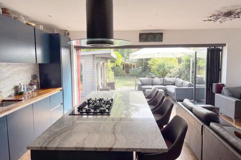 undefined, Lynton Road, New Malden KT3