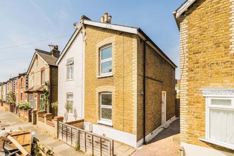 Northcote Road, New Malden KT3