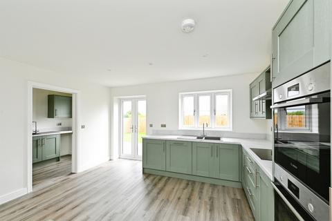3 bedroom detached house for sale, Oakley Way, Outwell, Wisbech
