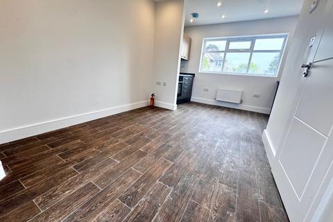 1 bedroom flat to rent, Carlton Road, BOURNEMOUTH