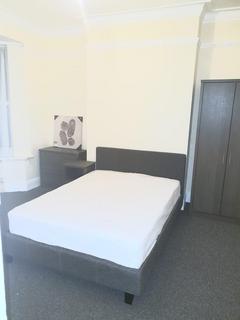 3 bedroom terraced house to rent, Albert Avenue, Anlaby Road, Hull