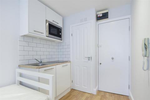 undefined, Southwell Gardens, London SW7