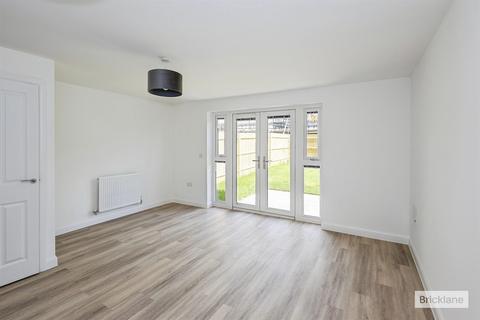 3 bedroom semi-detached house to rent, Lapwing Heights, Bosham, Chichester, PO18