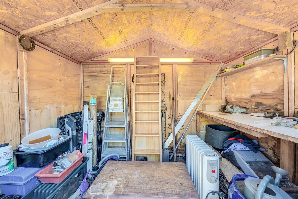 Utility room, utility