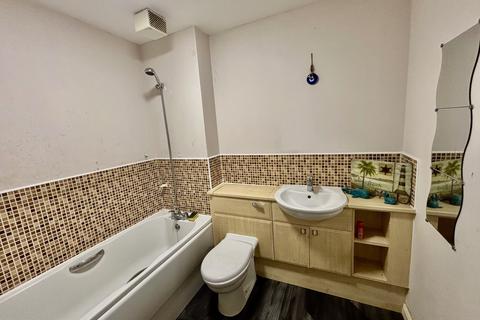 2 bedroom apartment to rent, Sun Gardens, Stockton-on-Tees, TS17