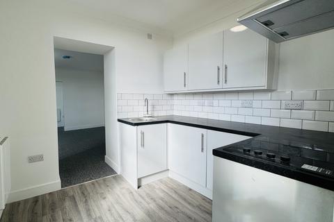 2 bedroom apartment to rent, Carmarthen SA31