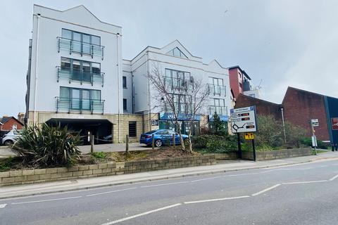 2 bedroom apartment to rent, Denmark Road, POOLE, BH15