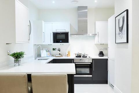 1 bedroom apartment to rent, Rainville Road, London W6