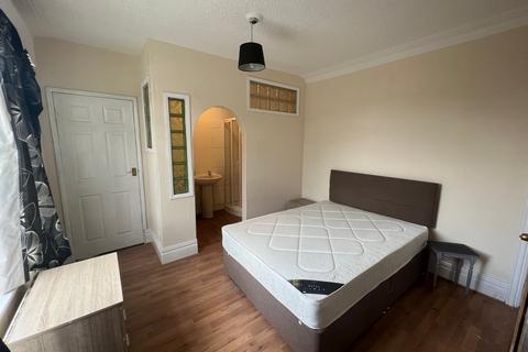 5 bedroom house to rent, Ladysmith Road, Grimsby, DN32