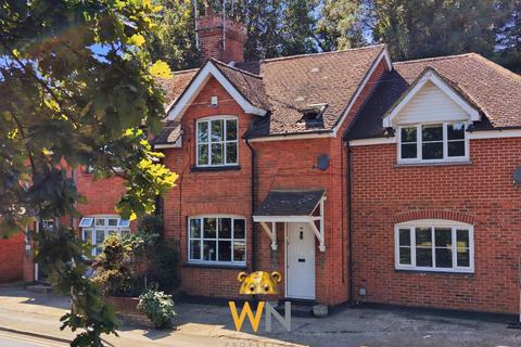Rayleigh Road, Brentwood CM13