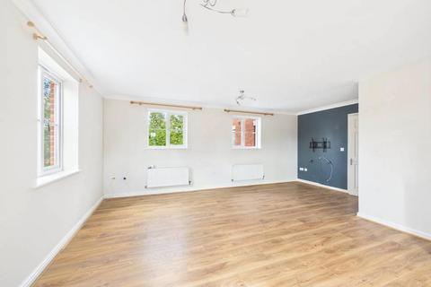 2 bedroom apartment to rent, Tolsey Gardens, Tuffley, Gloucester, Gloucestershire, GL4