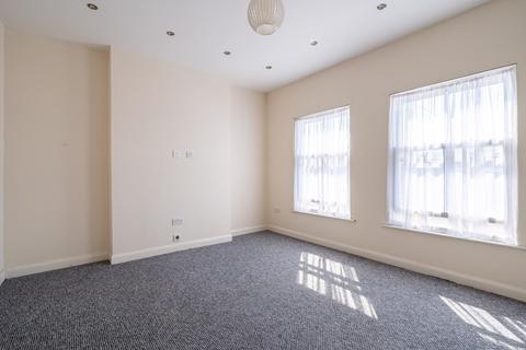2 bedroom apartment to rent, Parrock Street, Gravesend, Kent, DA12 1ER