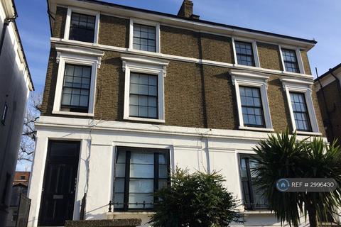 5 bedroom flat to rent, Camden Road, London, NW1