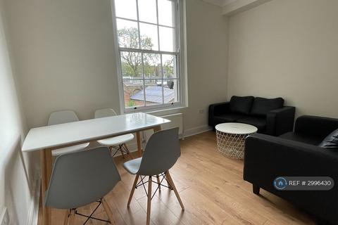 5 bedroom flat to rent, Camden Road, London, NW1