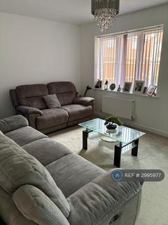 3 bedroom semi-detached house to rent, Ullswater Road, Crawley, RH10