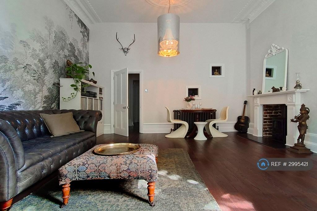 Apartment in Hove, Brunswick - View 3