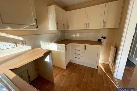 2 bedroom flat to rent, Ashland Road, Sutton-in-Ashfield NG17