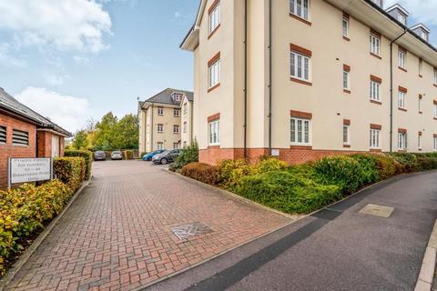 2 bedroom flat to rent, Baxendale Road, Chichester, PO19