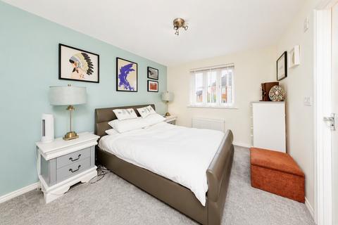 2 bedroom flat to rent, Baxendale Road, Chichester, PO19