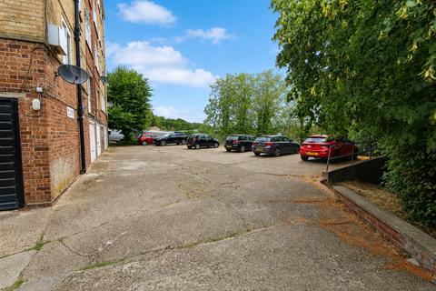 2 bedroom apartment for sale, South Norwood Hill, London