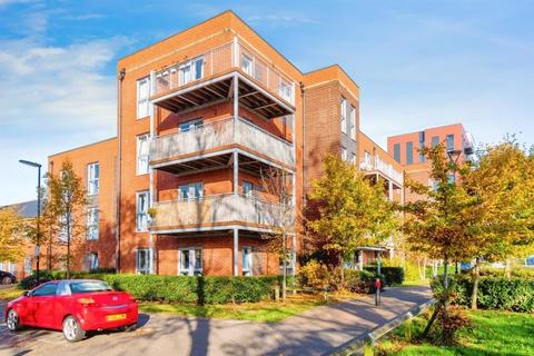 3 bedroom apartment for sale, Meridian Way, Southampton SO14