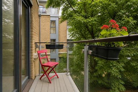 1 bedroom apartment for sale, Ainsworth Court, Plough Close, London NW10