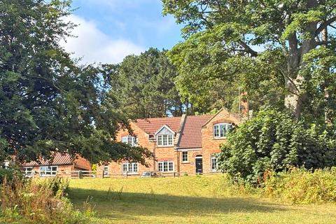 5 bedroom detached house for sale, Wrea Head, Scarborough YO13