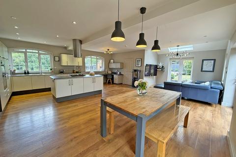 5 bedroom detached house for sale, Wrea Head, Scarborough YO13