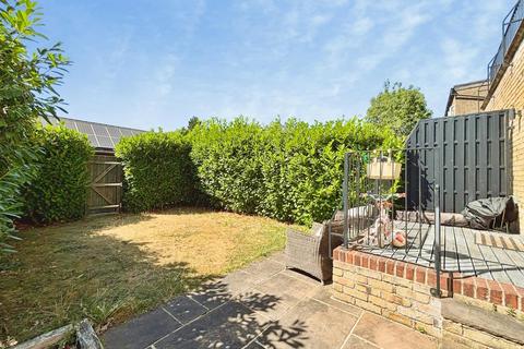 2 bedroom ground floor flat for sale, Brighton Road, South Croydon