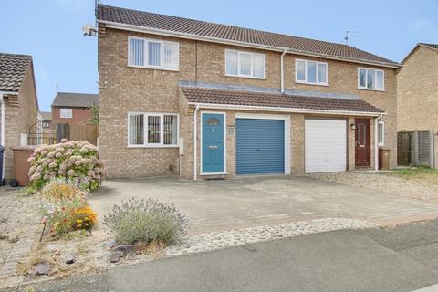 3 bedroom semi-detached house for sale, Swallow Way, March PE15