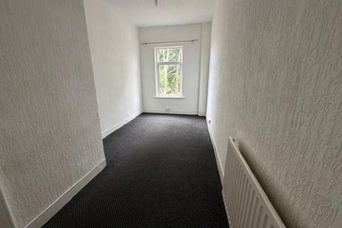 2 bedroom end of terrace house to rent, Scott Street, Leigh WN7