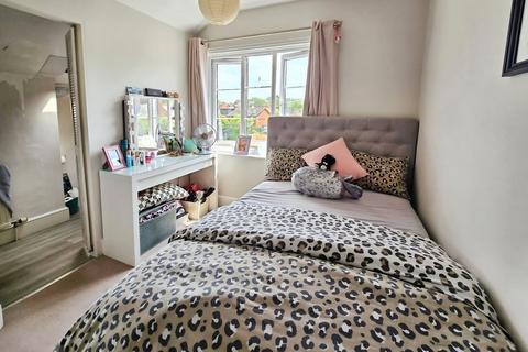 undefined, Flat 3, Barnfield Road