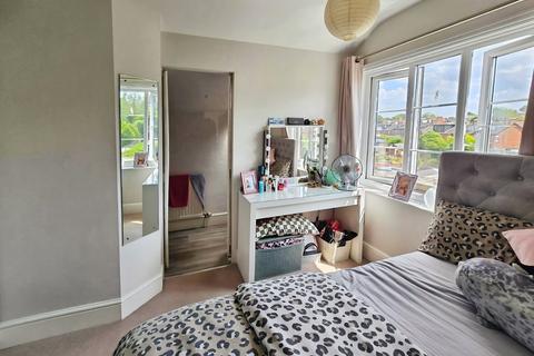 undefined, Flat 3, Barnfield Road