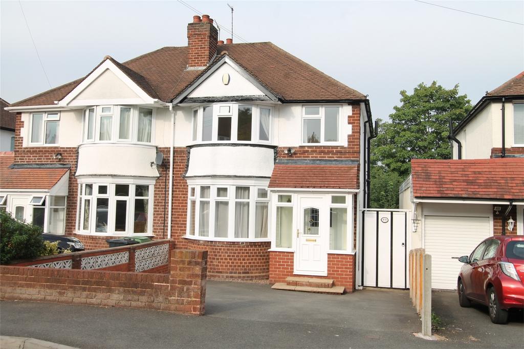 Windsor Grove, Wordsley 3 bed semidetached house £159,950