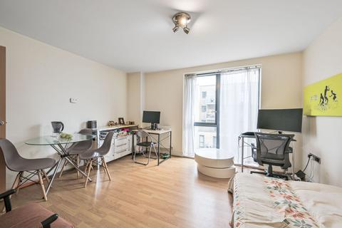 1 bedroom flat to rent, Crawford Court, Colindale, London, NW9
